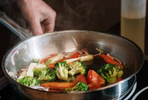 How to Reheat Steamed Vegetables