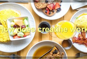 How does creatine work