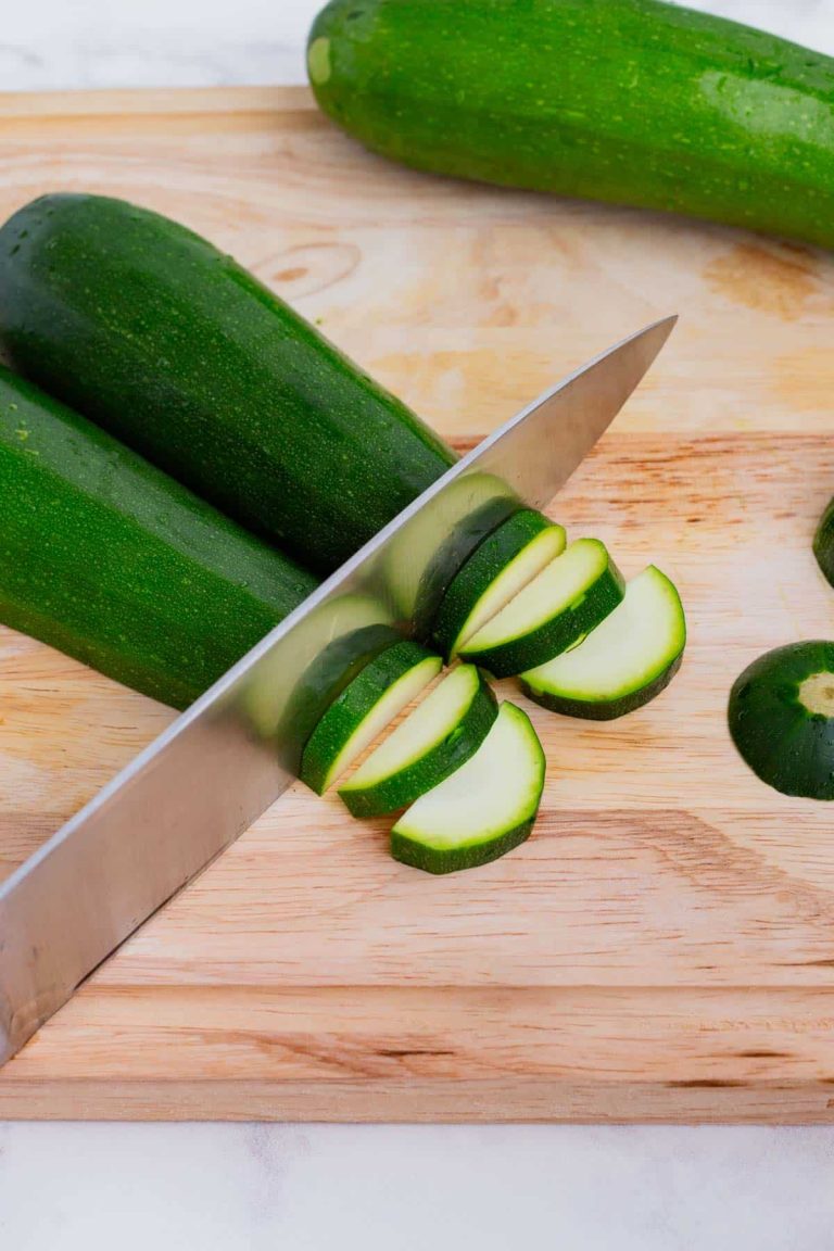 Can You Eat Raw Zucchini? Nutritional Benefits and Surprising Recipes! Food Readme