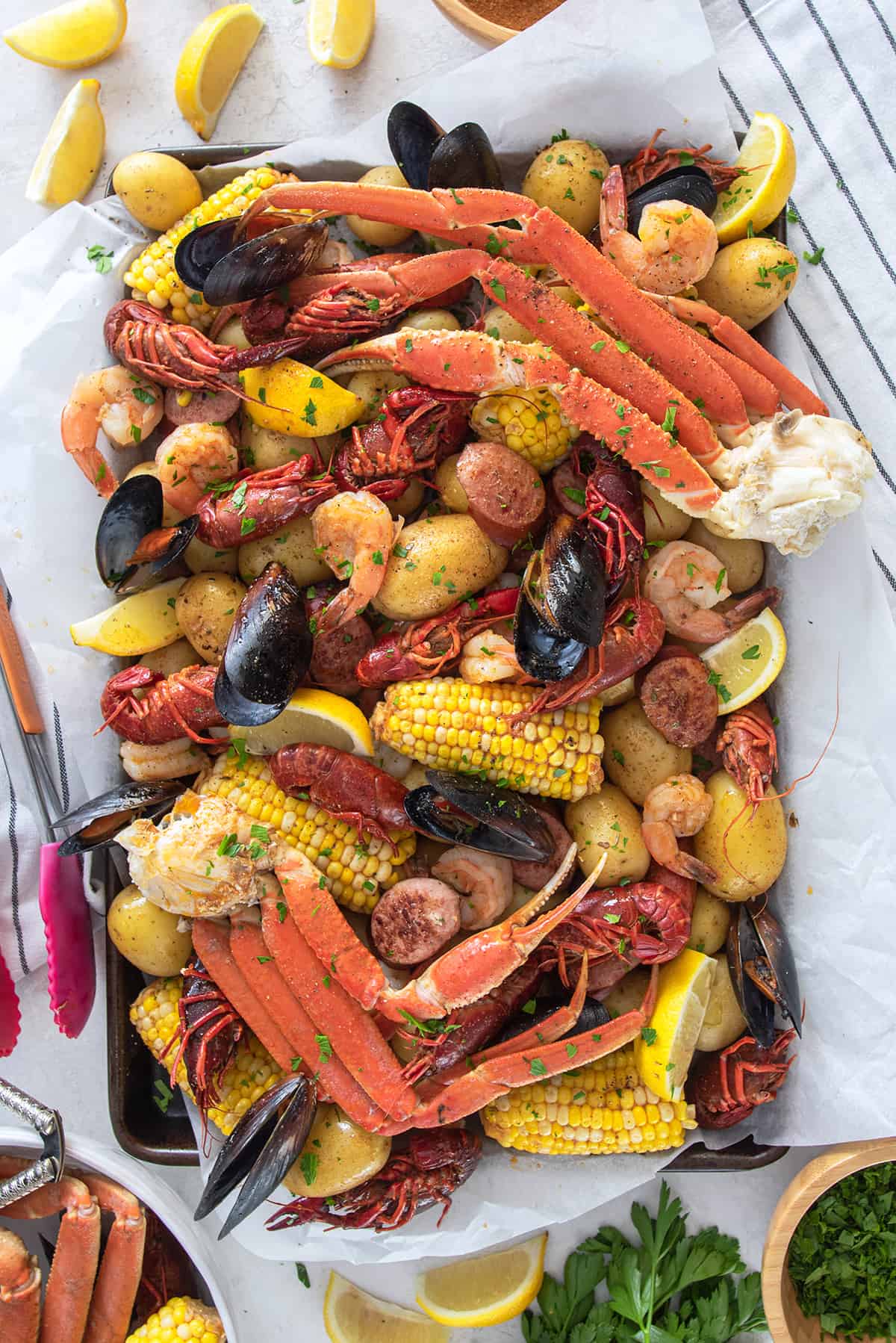 Discover the Flavors of Seafood Boilers: A Culinary Adventure | Food Readme